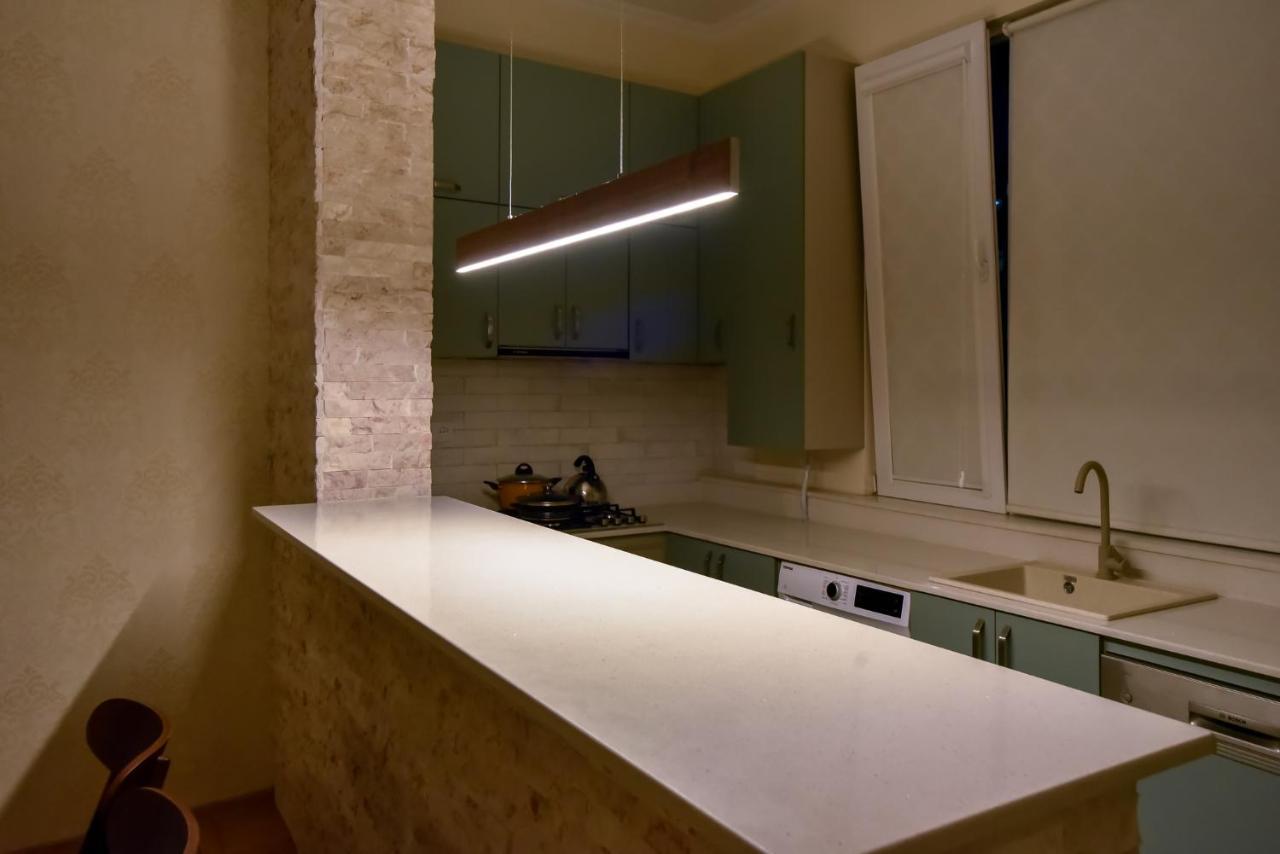 Lomina Apartment *
